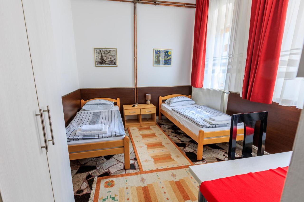 Apartments Villa Kobilj Banja Luka Ngoại thất bức ảnh