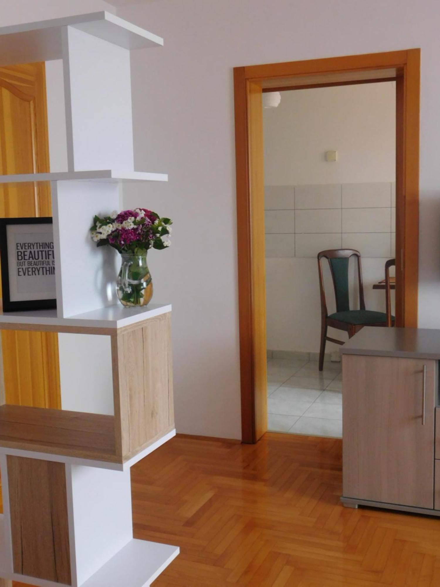 Apartments Villa Kobilj Banja Luka Phòng bức ảnh