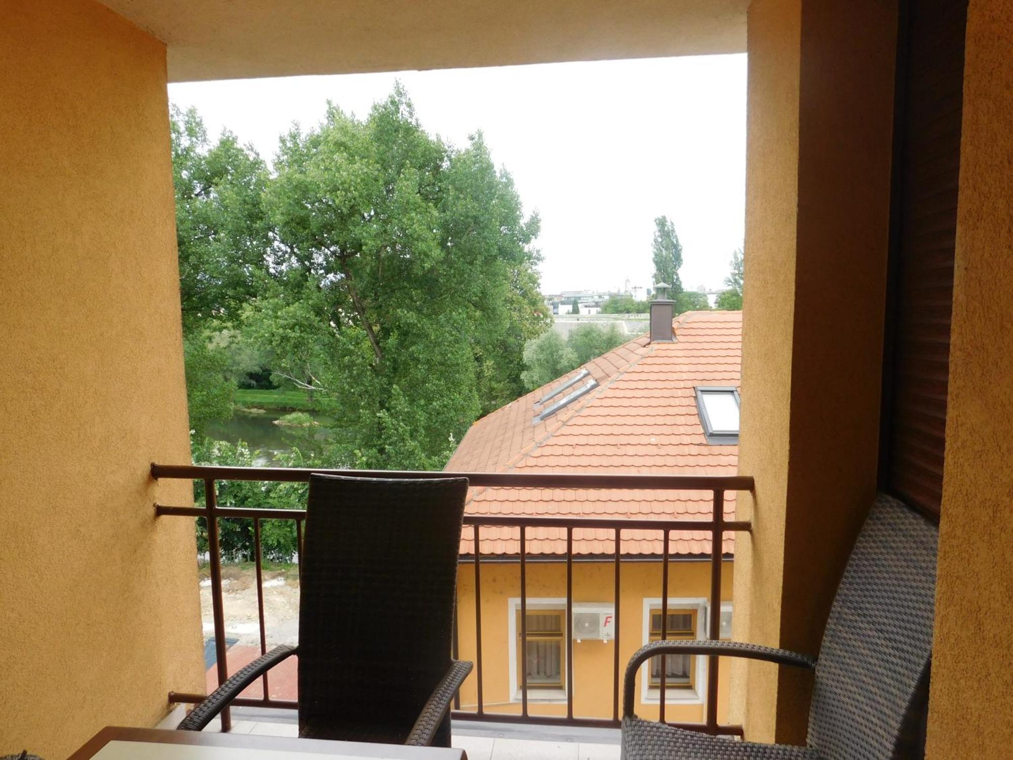 Apartments Villa Kobilj Banja Luka Phòng bức ảnh
